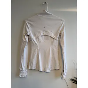 Lululemon White Define Jacket Luon‎ Full Zip Size 6 Mock Neck Athleisure flaw thumbnail 2