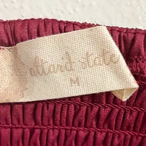 Altar'd State Burgundy Satin Peplum Top Square Neck Smocked Back Size Medium NEW thumbnail 2