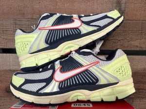 Nike Vermero 5 running sneakers thumbnail 1