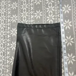 NEW Abercrombie & Fitch Curve Love 90's Straight Ultra High Rise Black 24 Plus thumbnail 11