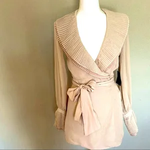 NWT Chrissy Teigen x Revolve Sands Ruffle Mini Wrap Dress, Blush/Ivory XS thumbnail 4