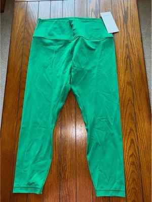 Lululemon Align High Rise 25” Raceway Green Size 14 NWT thumbnail 3