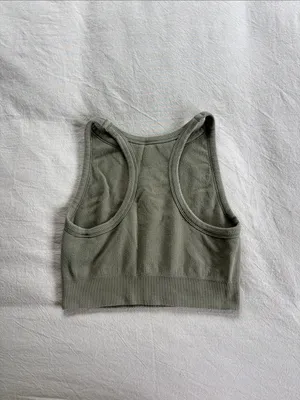 Old Navy Active Top - M thumbnail 2