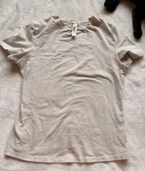 SKIMS T-Shirt thumbnail 1