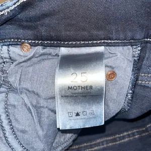 MOTHER The Stunner Zip Two Step Fray‎ Skinny Jeans Last Call Dark Wash 25 thumbnail 11