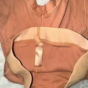 NWOT Skims Boxer Shorts Size XXS Orange Exclusive Color‎ thumbnail 3