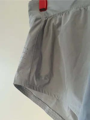 Under Armour Womens Gray Athletic Shorts Large Gym Stretchy Comfy thumbnail 2