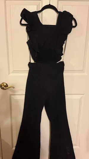 Elegant Black Jumpsuit Size M thumbnail 1