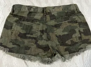 Camo High Rise Destroyed Cut Off Jean Short thumbnail 2