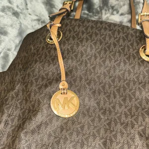 Michael Kors‎ Jet Set Travel Large Mk Signature Logo Tote Handbag Brown 30S11T4B thumbnail 3