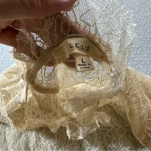 Le Lis Cottagecore Tan Cream Long Sleeve Ruffle Mock Neck Lace Top Large EUC thumbnail 4