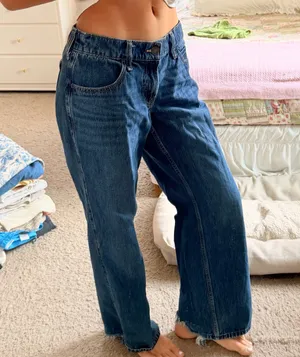 Hollister Baggy Fit Jeans thumbnail 2