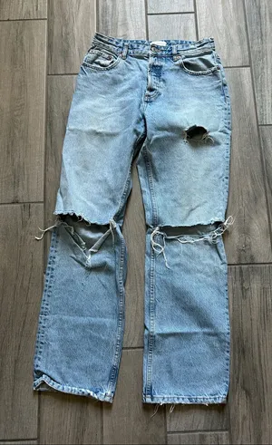 Light Blue Distressed Women’s Jeans thumbnail 1