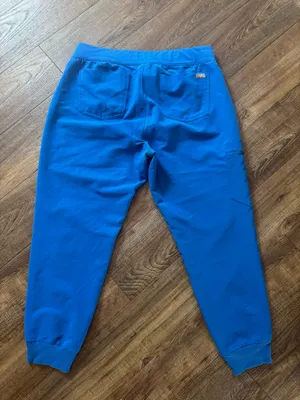 FIGS Scrub Jogger Pants thumbnail 4
