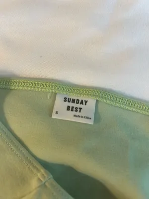 Aritzia Sunday Best Green Twist Halterneck Crop Top thumbnail 4