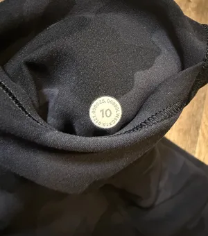 Lululemon Invigorate High-Rise Tight 25" Pockets Incognito Camo Multi Grey Size 10 thumbnail 5