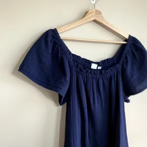 GAP cotton short sleeved knee-length navy dress‎ pockets women's M ruffle detail thumbnail 2