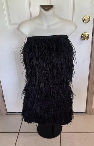 Med Gianni Bini feather skirt set thumbnail 1