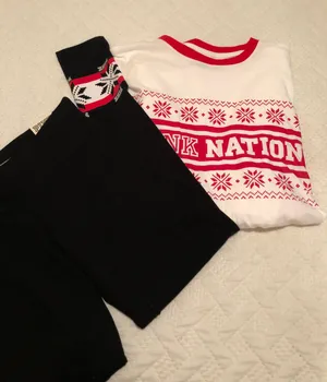 PINK Victoria’s Secret Leggings Set thumbnail 1