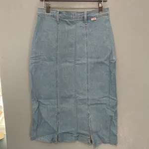 NWT Levi Strauss Signature Women's Vintage 95 Seamed Denim Midi Skirt‎ Size S thumbnail 3