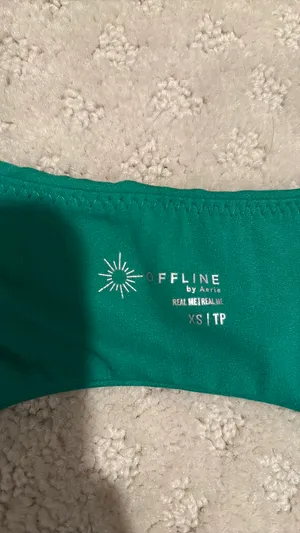 OFFLINE Real Me Long Sleeve by Aerie green Cut-Out Back Crop Top thumbnail 2