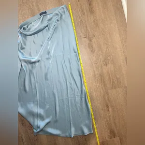 Vineyard Vines Blue Satin Midi Skirt Women’s L thumbnail 6