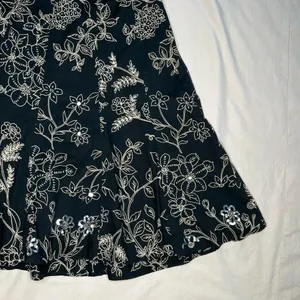 Ann Taylor LOFT Black Floral Sequins A-Line Skirt Size 4 Knee Length thumbnail 4