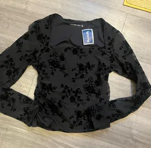 Abercrombie & Fitch Black Floral Velvet Burnout Long-Sleeve Top thumbnail 1