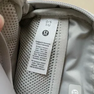 Lululemon Everywhere Belt Bag Ripstop - Silver Drop thumbnail 9