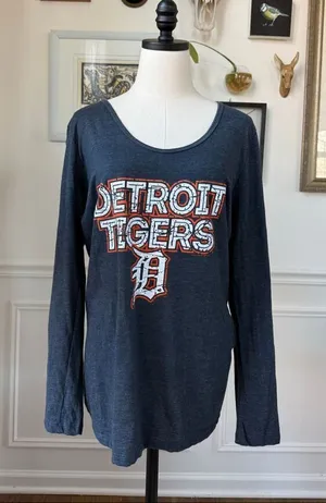 MLB Detroit Tigers Long Sleeve Scoop Neck T-shirt XL thumbnail 1