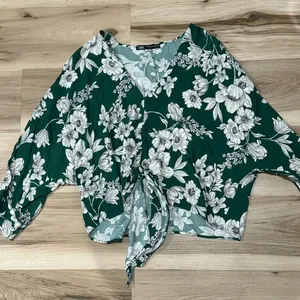 Zara Green White Floral Tie Blouse Top Women’s XS thumbnail 2