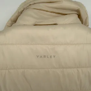 Varley Ellis Gilet Sherpa Reversible Quilted Puffer Vest Medium Beige VAR00942 thumbnail 9