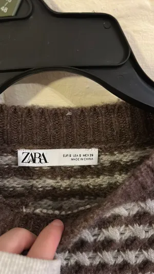 Sweater thumbnail 2