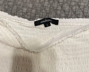 Women’s off the shoulders top Size L thumbnail 2