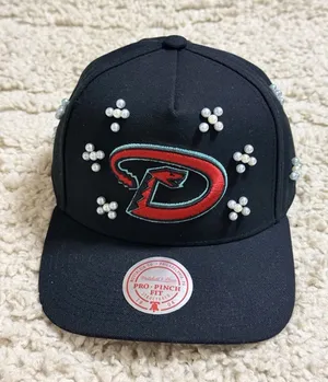 Men’s Mitchell & Ness Arizona Diamondbacks Beaded Pro Pinch Snapback Hat thumbnail 2