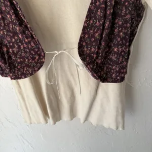 NO Boundaries Vintage 90s Large Ivory Cream Floral Vest Layered Cottagecore Boho thumbnail 3