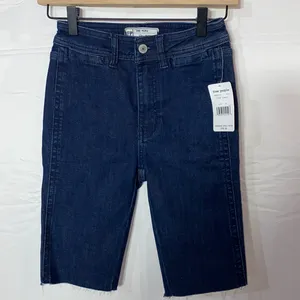 NWT!! Free People So Chic High Waist Denim Bermuda Shorts Size 24 thumbnail 2