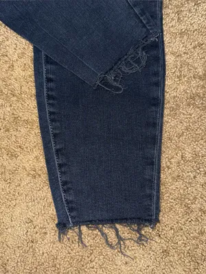Good American GLCRE899T Good Legs Crop Jeans High Waist Sz 12 / 31 Blue344 Dark thumbnail 5