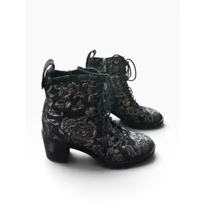 Jimmy Choo Floral Brocade Combat Boots 38.5 Black Silver Metallic Whimsigoth thumbnail 4