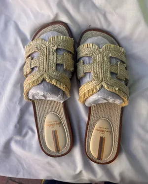 Sam Edelman Cute comfy sandals only worn 3 times thumbnail 1