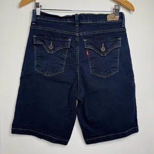 Levi’s 512 Perfectly Slimming Bermuda Length Denim Jean Shorts Size 10 thumbnail 2