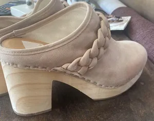 Dolce Vita Hila beige tan suede platform mule clogs size 9.5 NWT braided detail thumbnail 2