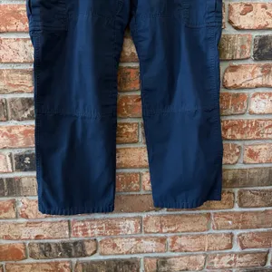 5.11 Tactical Womens Size 8 Regular Navy Blue Pants Cargo Pockets Workwear thumbnail 4