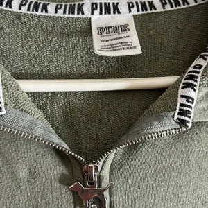 VS Victoria's Secret PINK Green Dog Logo Hoodie​​ thumbnail 3