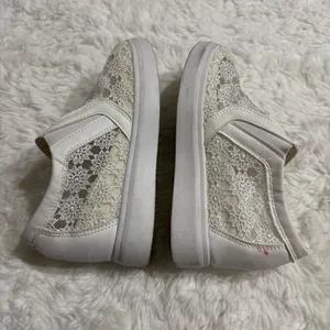 Amazon 5/$32 Bridal Wedge Shoes Size 7.5 thumbnail 5