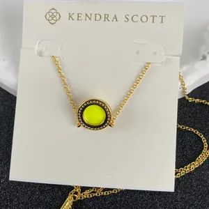 🥎 Kendra Scott Softball Short Pendant Necklace thumbnail 3