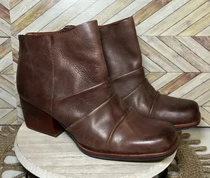 Kork Ease Brown Leather Kissel Ankle Boots Wrinkle Slouch‎ Block Heel 6M Comfy thumbnail 1