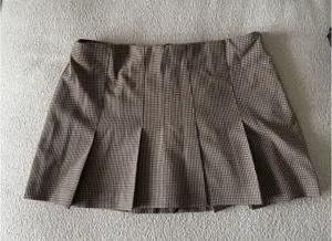 Abercrombie Pleated Skort thumbnail 2