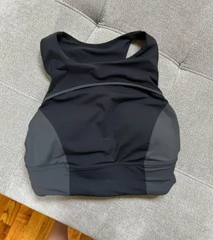 Lululemon sports bra thumbnail 1