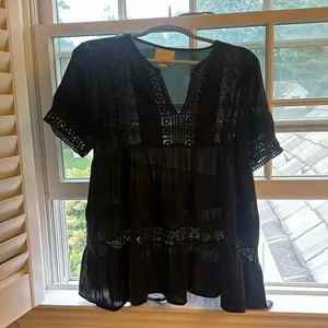 Maeve Anthropologie short sleeved top Medium black cute thumbnail 3